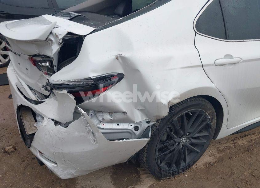 Photo 6 of 2021 Toyota Camry XSE (VIN 4T1K61AK7MU521207)