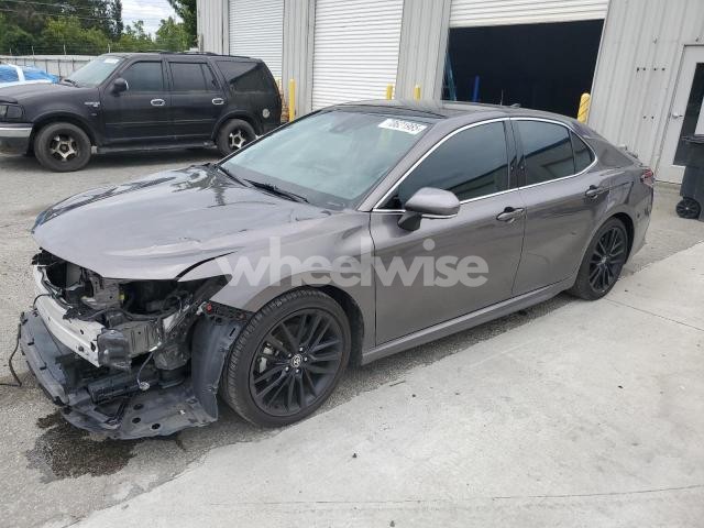 Photo 2 of 2022 TOYOTA CAMRY XSE (VIN 4T1K61AK7NU006774)