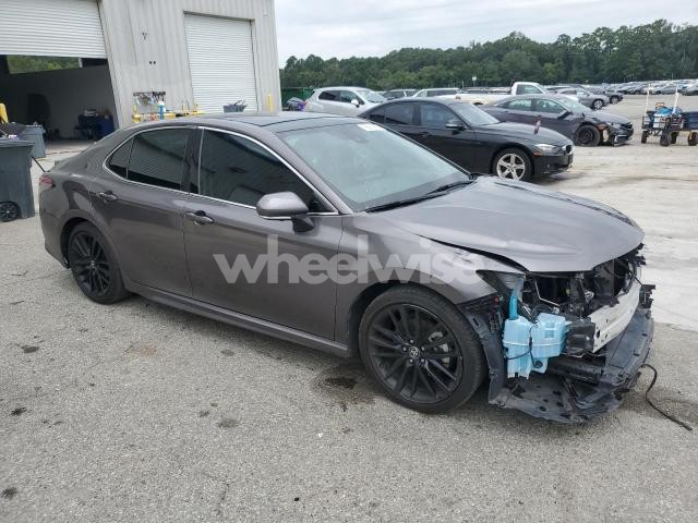 Photo 3 of 2022 TOYOTA CAMRY XSE (VIN 4T1K61AK7NU006774)
