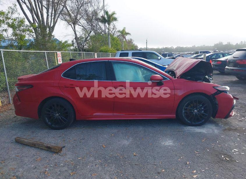 Photo 13 of 2022 Toyota Camry XSE (VIN 4T1K61AK7NU018584)