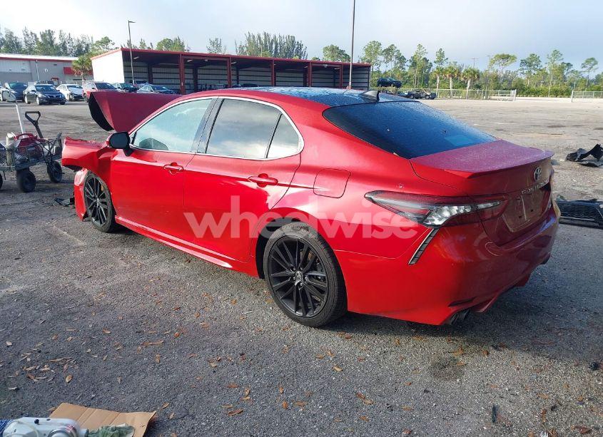 Photo 3 of 2022 Toyota Camry XSE (VIN 4T1K61AK7NU018584)