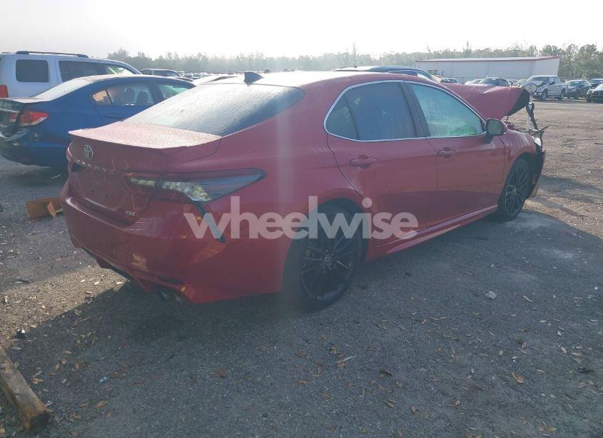 Photo 4 of 2022 Toyota Camry XSE (VIN 4T1K61AK7NU018584)