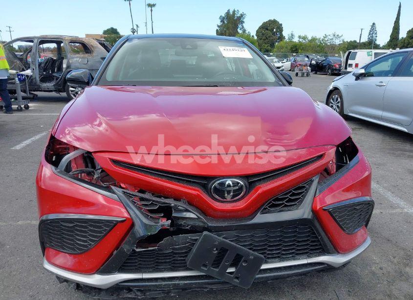 Photo 13 of 2022 Toyota Camry XSE (VIN 4T1K61AK7NU035255)
