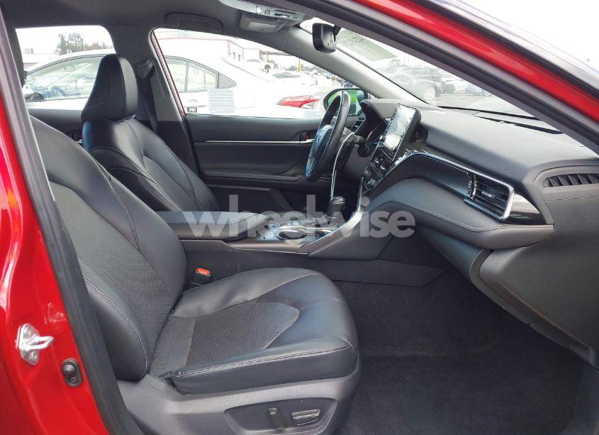 Photo 5 of 2022 Toyota Camry XSE (VIN 4T1K61AK7NU035255)