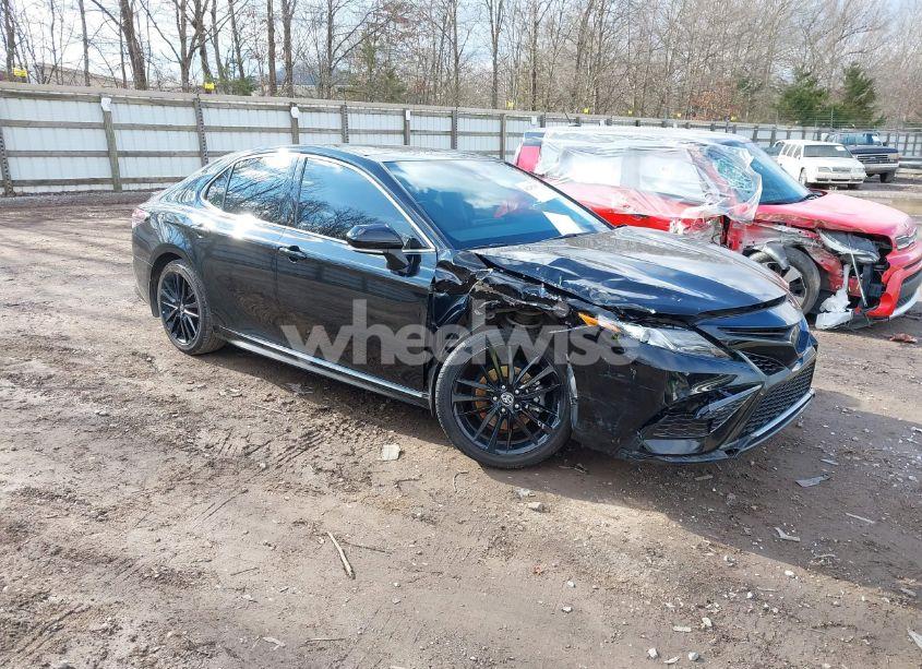 2022 Toyota Camry XSE (VIN 4T1K61AK7NU048894) main photo