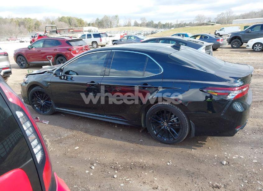Photo 14 of 2022 Toyota Camry XSE (VIN 4T1K61AK7NU048894)