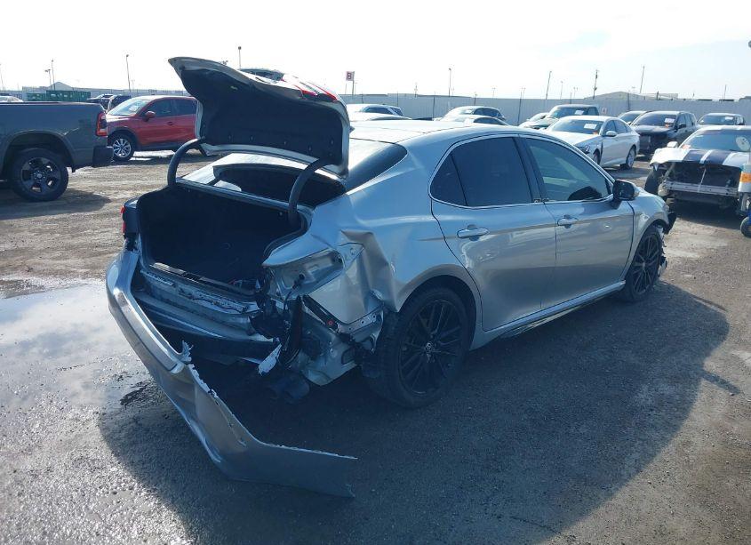 Photo 6 of 2022 Toyota Camry XSE (VIN 4T1K61AK7NU070202)