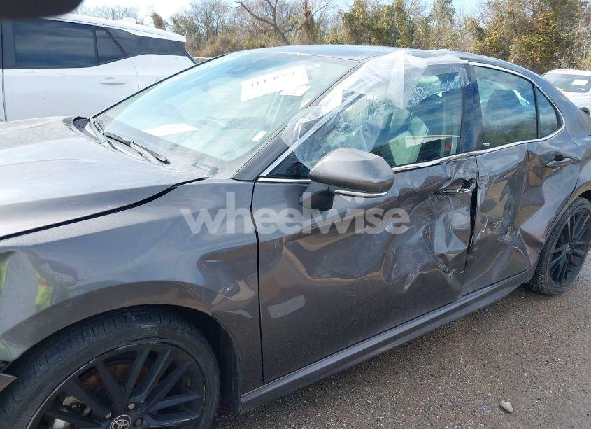 Photo 6 of 2024 Toyota Camry XSE (VIN 4T1K61AK7RU881360)