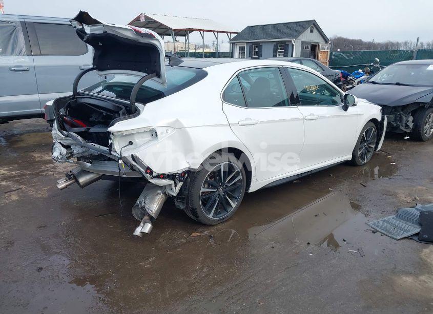 Photo 4 of 2020 Toyota Camry XSE (VIN 4T1K61AK8LU335352)