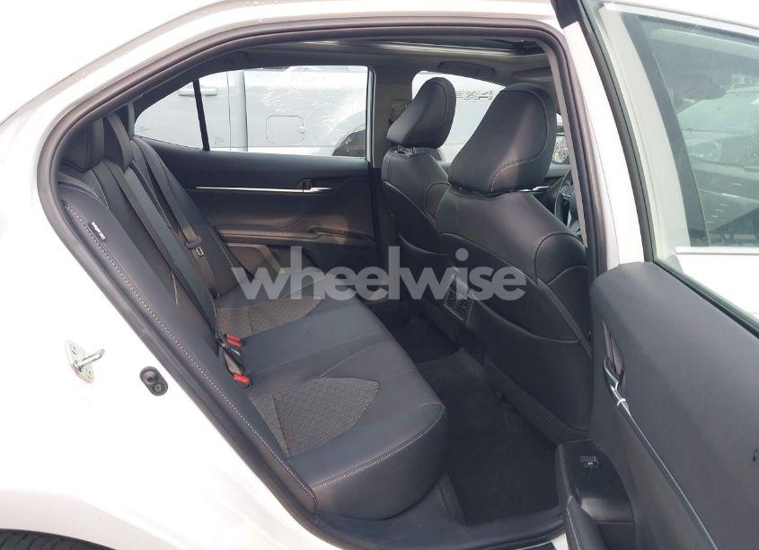 Photo 8 of 2020 Toyota Camry XSE (VIN 4T1K61AK8LU335352)