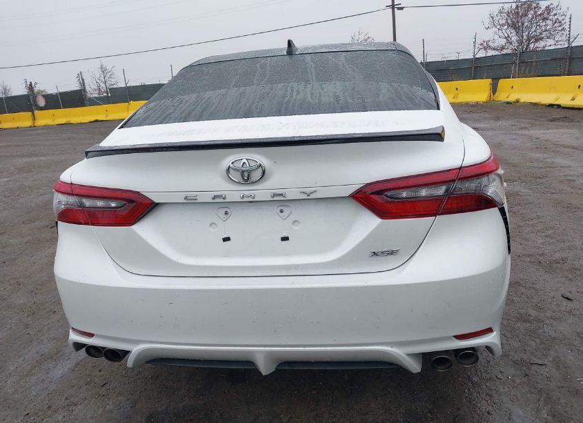 Photo 17 of 2021 Toyota Camry XSE (VIN 4T1K61AK8MU433752)