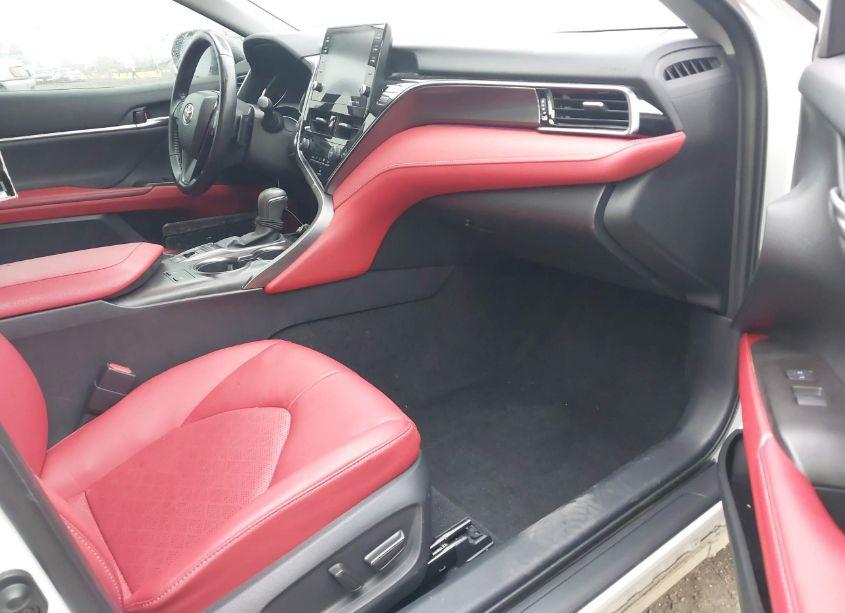 Photo 5 of 2021 Toyota Camry XSE (VIN 4T1K61AK8MU433752)