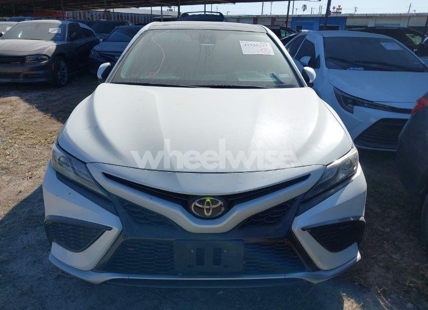 Photo 12 of 2021 Toyota Camry XSE (VIN 4T1K61AK8MU484541)