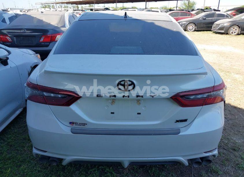 Photo 16 of 2021 Toyota Camry XSE (VIN 4T1K61AK8MU484541)