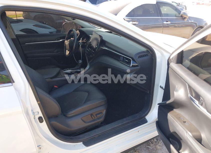 Photo 5 of 2021 Toyota Camry XSE (VIN 4T1K61AK8MU484541)