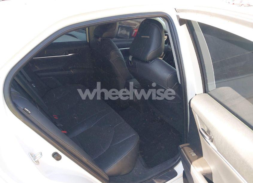 Photo 8 of 2021 Toyota Camry XSE (VIN 4T1K61AK8MU484541)