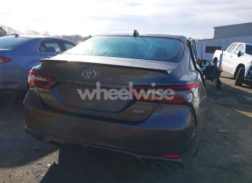 Photo 16 of 2021 Toyota Camry XSE (VIN 4T1K61AK8MU583344)