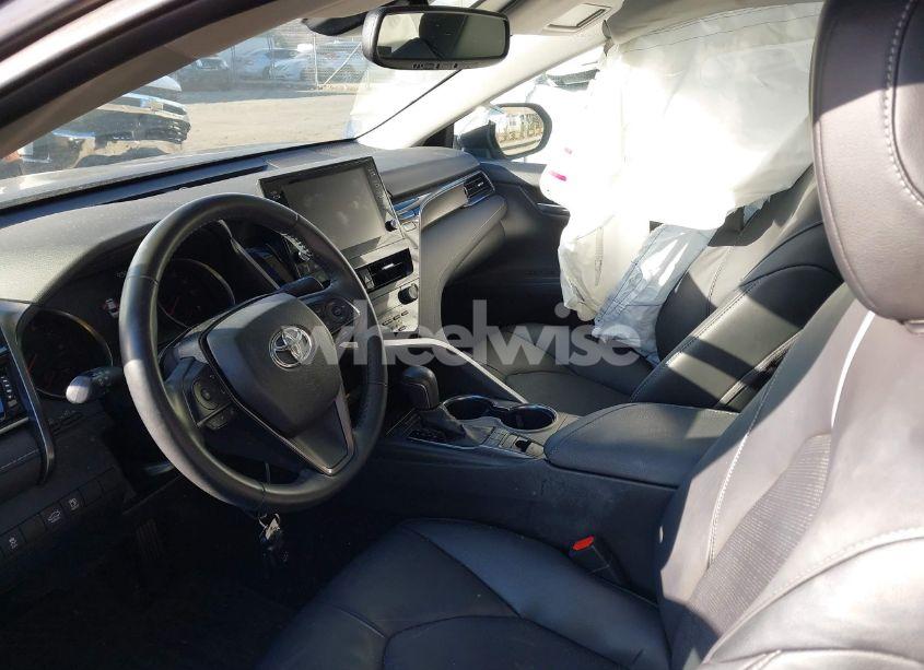 Photo 5 of 2021 Toyota Camry XSE (VIN 4T1K61AK8MU583344)