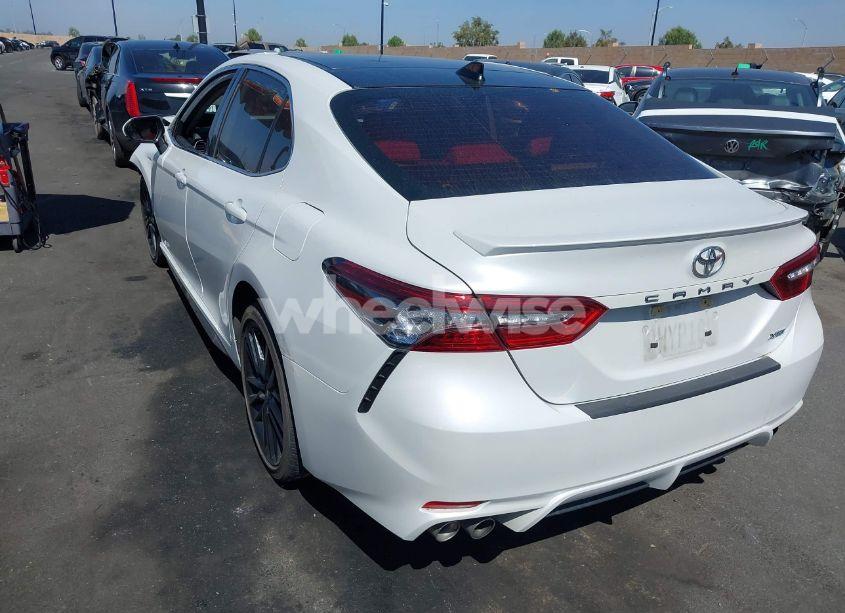 Photo 3 of 2021 Toyota Camry XSE (VIN 4T1K61AK8MU591962)