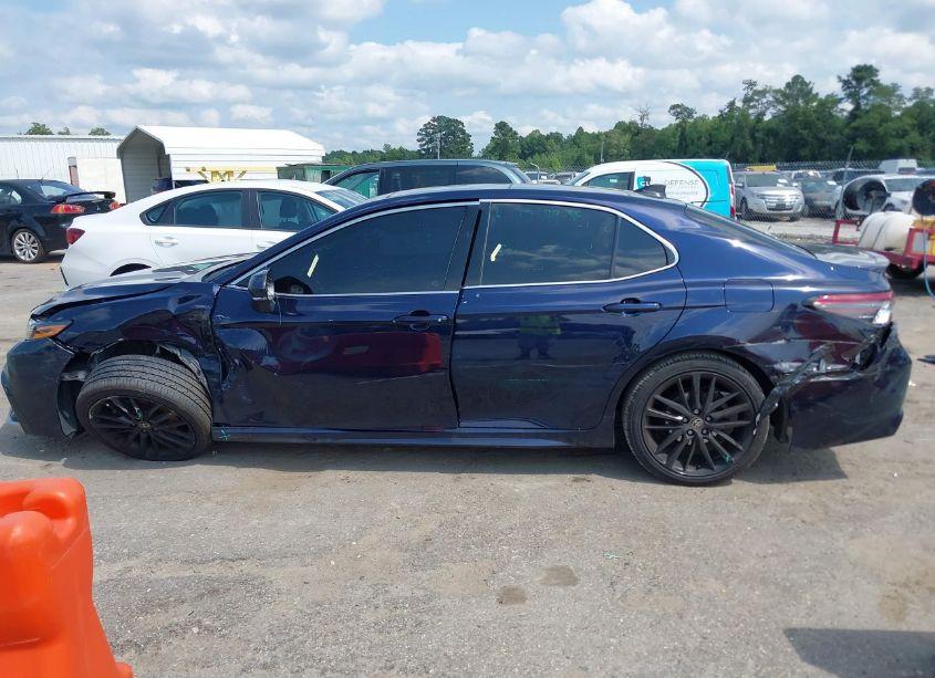 Photo 14 of 2021 Toyota Camry XSE (VIN 4T1K61AK8MU600434)