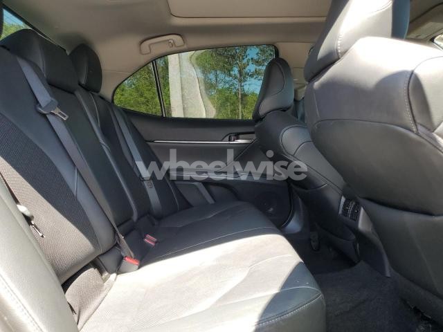 Photo 3 of 2021 TOYOTA CAMRY XSE (VIN 4T1K61AK8MU609747)