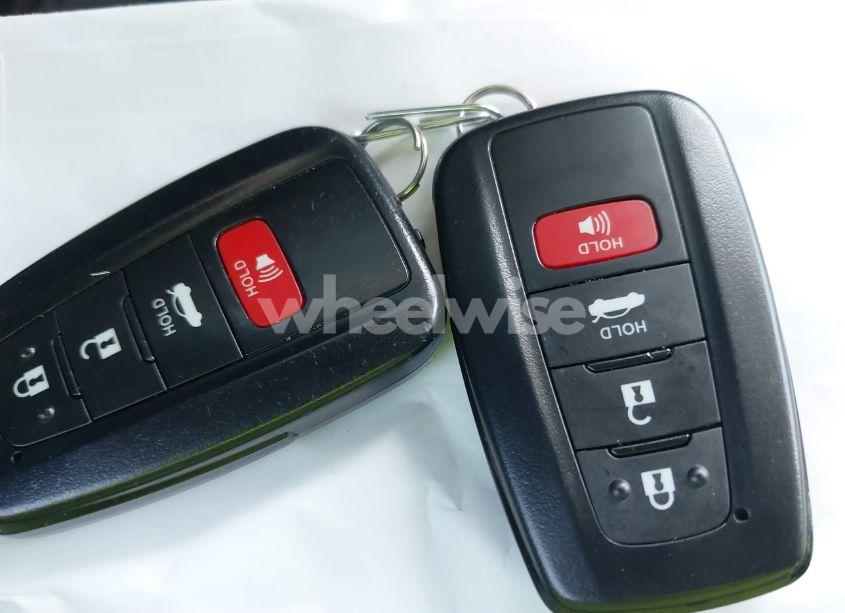 Photo 11 of 2022 Toyota Camry XSE (VIN 4T1K61AK8NU074260)