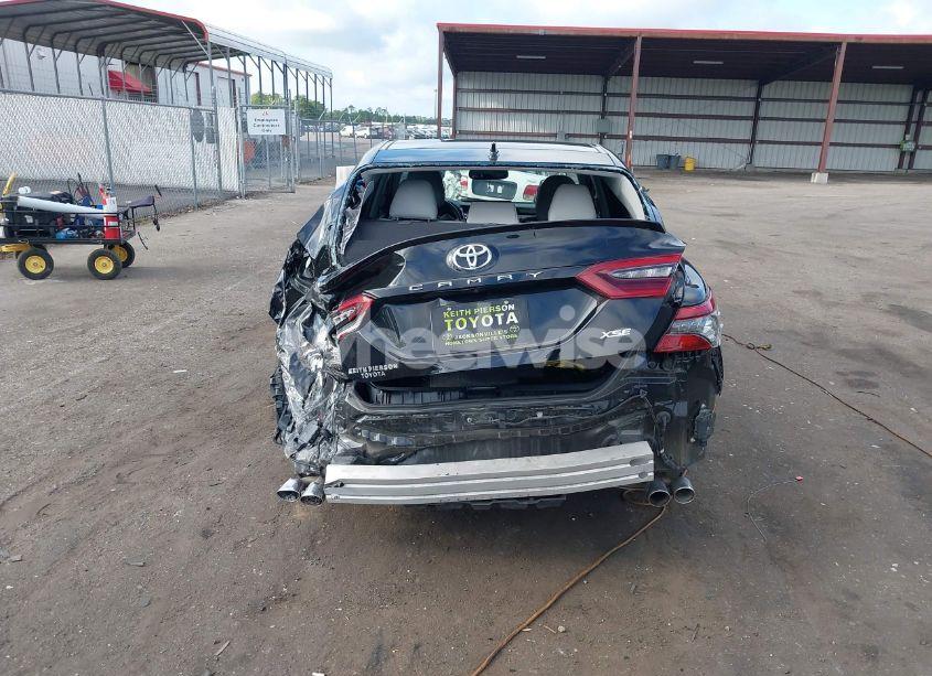 Photo 16 of 2022 Toyota Camry XSE (VIN 4T1K61AK8NU074260)