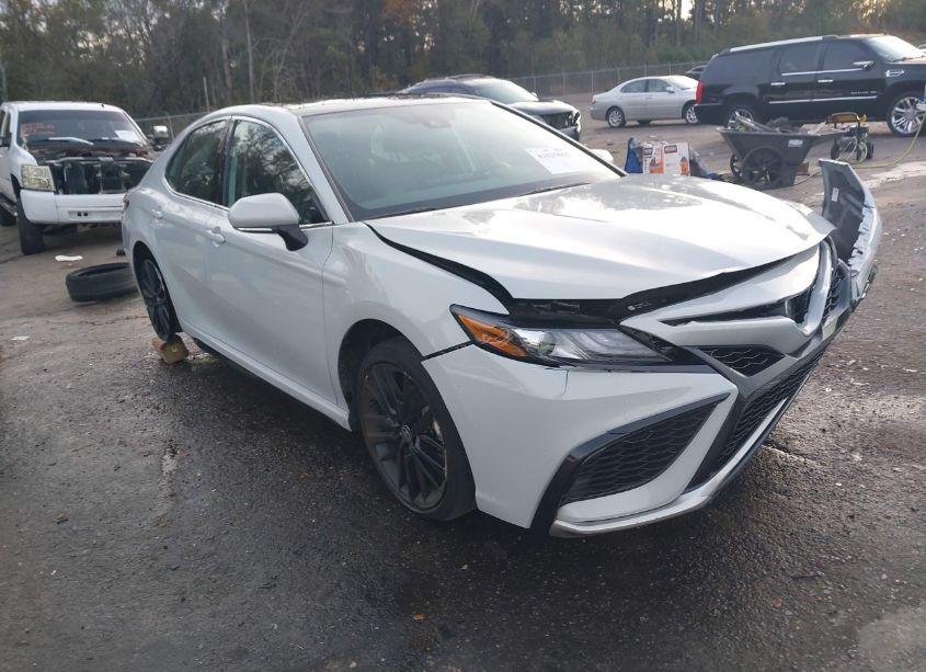 2024 Toyota Camry XSE (VIN 4T1K61AK8RU199541) main photo