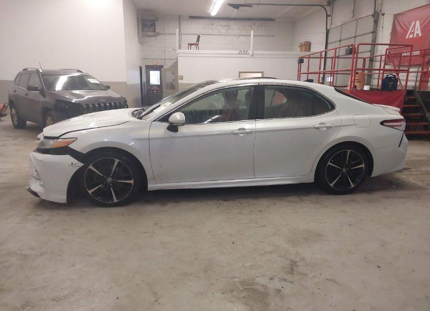 Photo 14 of 2020 Toyota Camry XSE (VIN 4T1K61AK9LU393146)