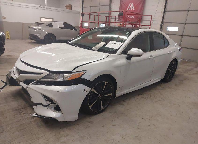 Photo 2 of 2020 Toyota Camry XSE (VIN 4T1K61AK9LU393146)