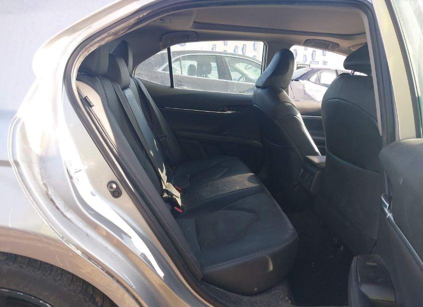 Photo 8 of 2021 Toyota Camry XSE (VIN 4T1K61AK9MU440189)