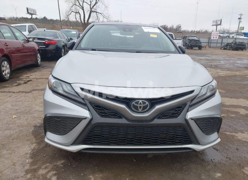 Photo 13 of 2021 Toyota Camry XSE (VIN 4T1K61AK9MU489277)