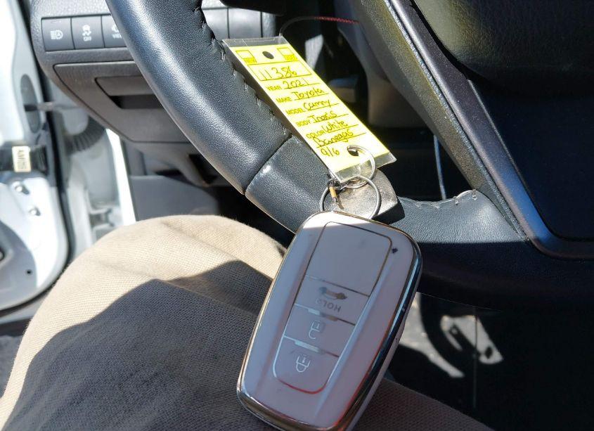 Photo 11 of 2021 Toyota Camry XSE (VIN 4T1K61AK9MU522861)