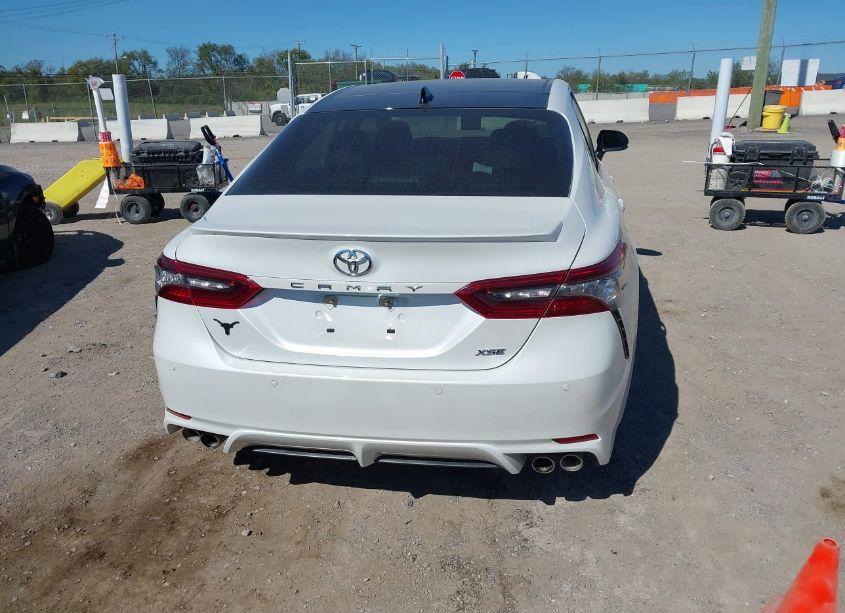 Photo 17 of 2021 Toyota Camry XSE (VIN 4T1K61AK9MU522861)