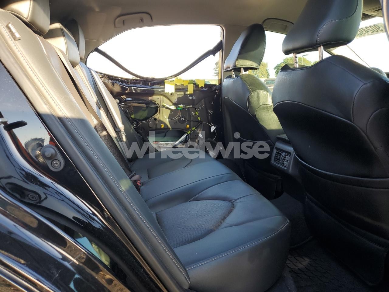 Photo 10 of 2021 TOYOTA CAMRY XSE (VIN 4T1K61AK9MU524416)