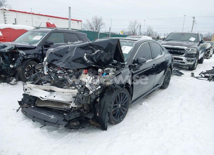 Photo 2 of 2021 Toyota Camry XSE (VIN 4T1K61AK9MU595079)