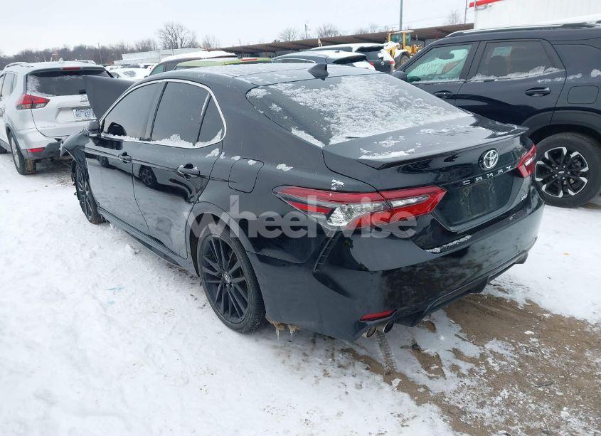 Photo 3 of 2021 Toyota Camry XSE (VIN 4T1K61AK9MU595079)