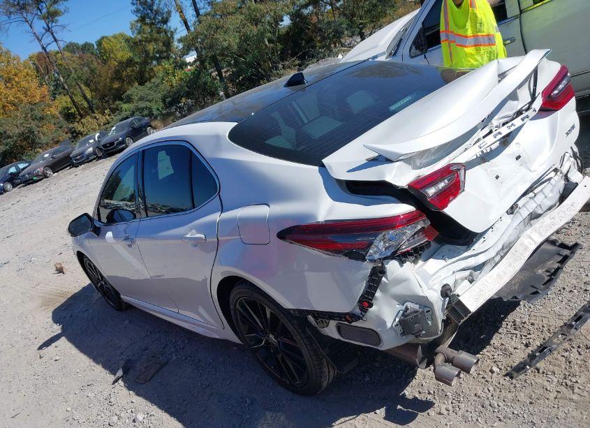 Photo 3 of 2022 Toyota Camry XSE (VIN 4T1K61AK9NU001236)