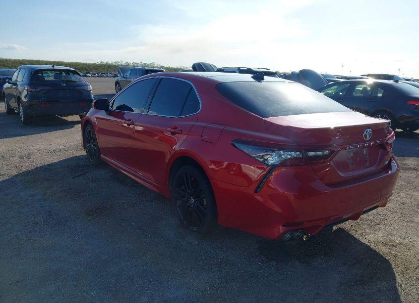 Photo 3 of 2022 Toyota Camry XSE (VIN 4T1K61AK9NU002967)