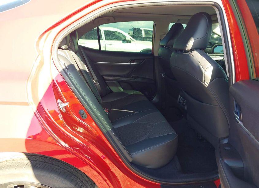 Photo 8 of 2022 Toyota Camry XSE (VIN 4T1K61AK9NU002967)