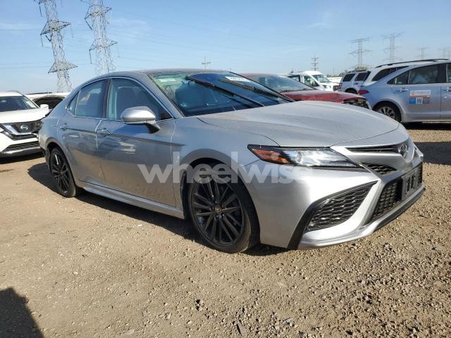 Photo 3 of 2022 TOYOTA CAMRY XSE (VIN 4T1K61AK9NU011958)