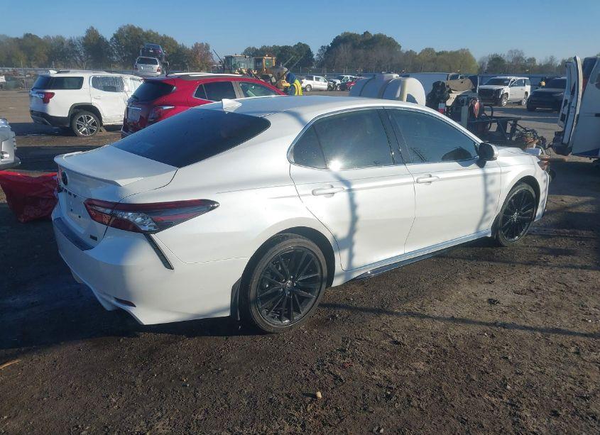 Photo 4 of 2023 Toyota Camry XSE (VIN 4T1K61AK9PU083309)