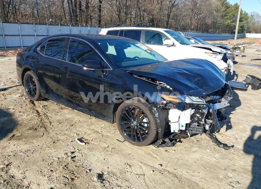 2024 Toyota Camry XSE (VIN 4T1K61AK9RU228688) main photo