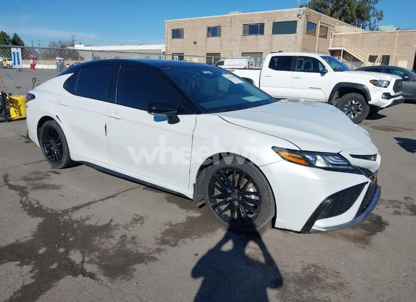 2024 Toyota Camry XSE (VIN 4T1K61AK9RU230098) main photo