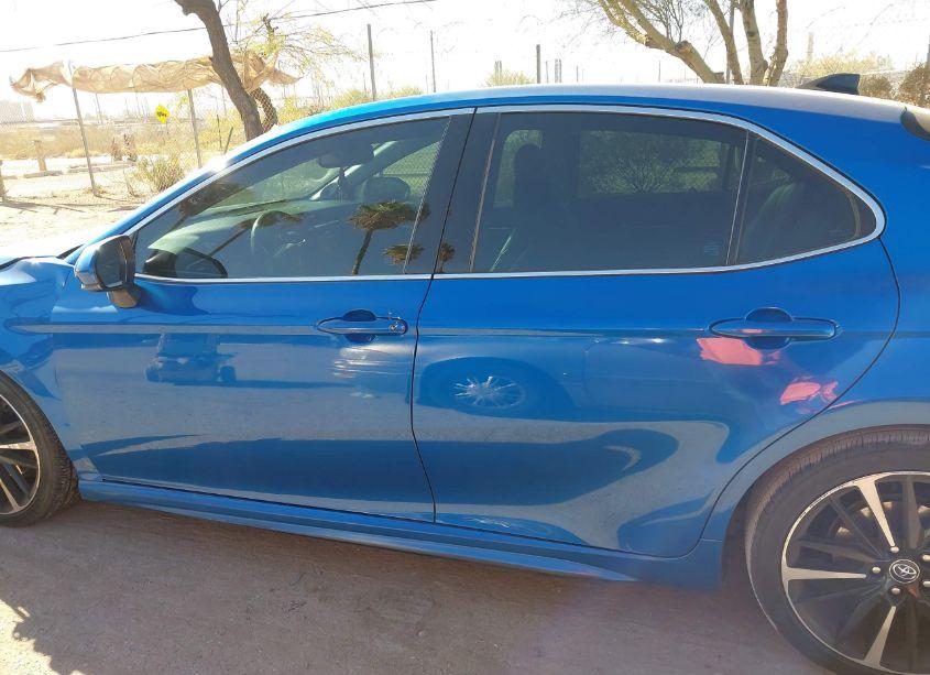 Photo 14 of 2020 Toyota Camry XSE (VIN 4T1K61AKXLU351469)