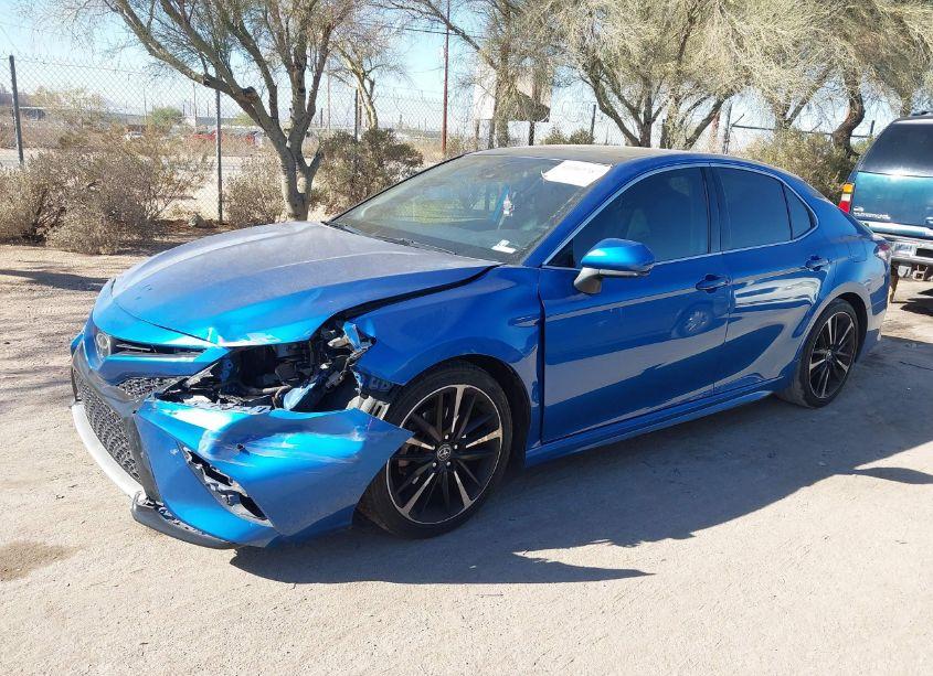 Photo 2 of 2020 Toyota Camry XSE (VIN 4T1K61AKXLU351469)