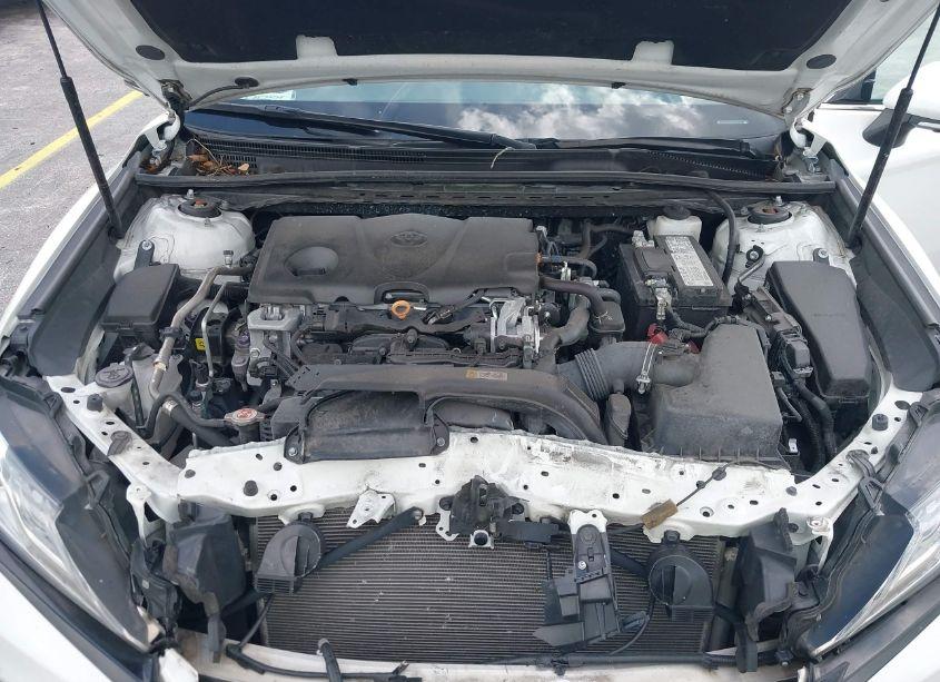 Photo 10 of 2020 Toyota Camry XSE (VIN 4T1K61AKXLU355411)