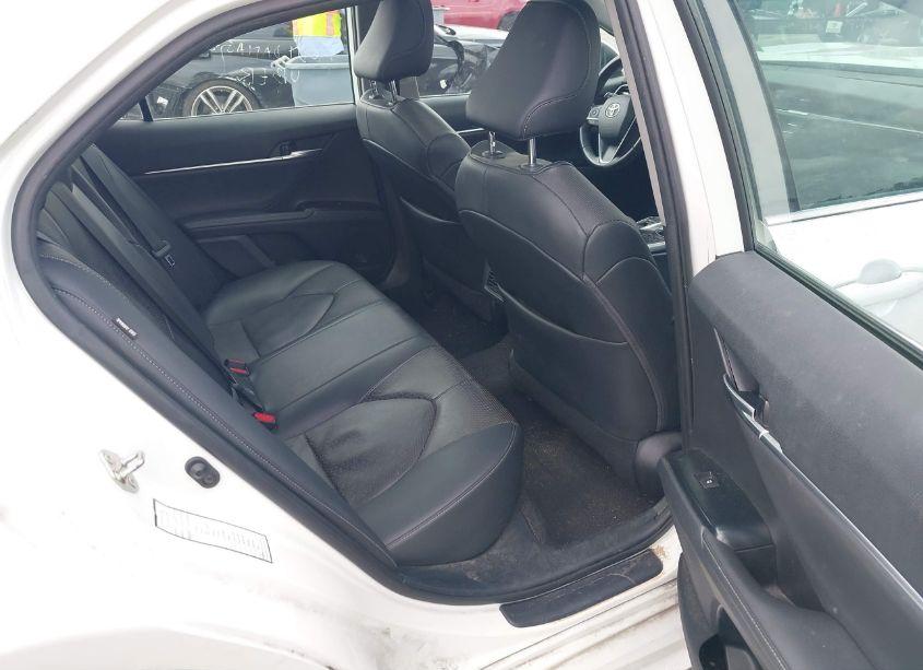 Photo 8 of 2020 Toyota Camry XSE (VIN 4T1K61AKXLU355411)