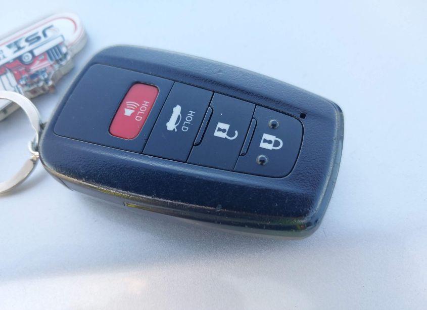 Photo 11 of 2020 Toyota Camry XSE (VIN 4T1K61AKXLU508577)