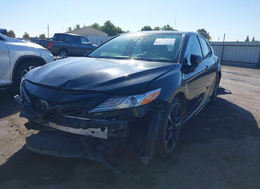 Photo 2 of 2020 Toyota Camry XSE (VIN 4T1K61AKXLU508577)